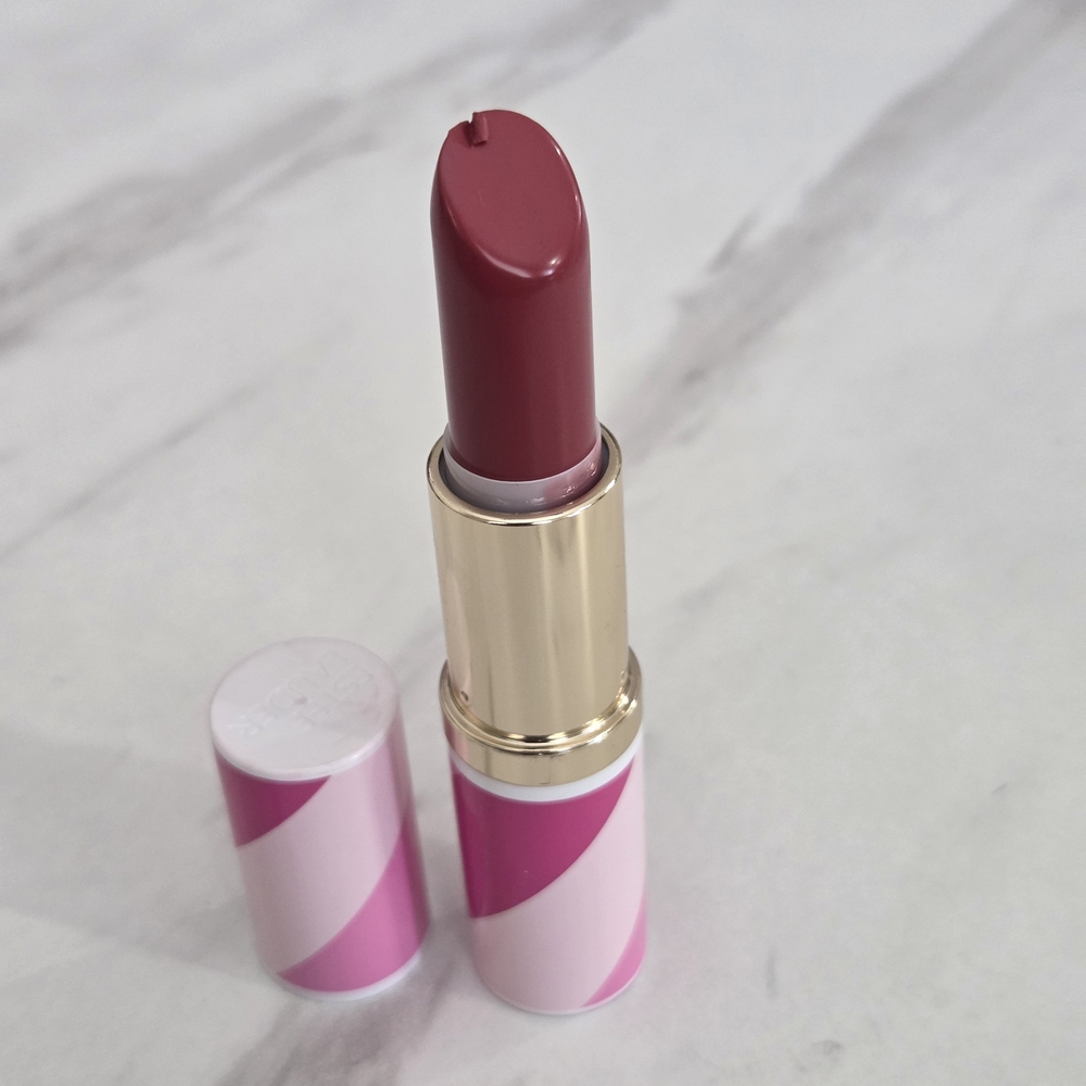 Estee Lauder Mauve Pink Lipstick - Satin Finish